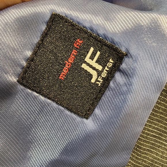 J. Ferrar Modern Fit Gray Stripes Vest size S - Picture 2 of 10